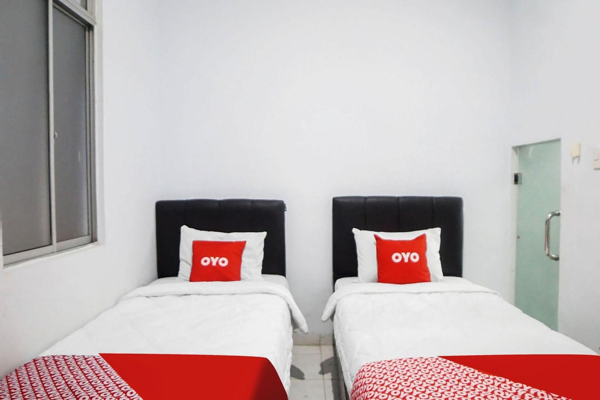 Super Oyo 91627 Wika Wiki Homestay Медан Екстер'єр фото