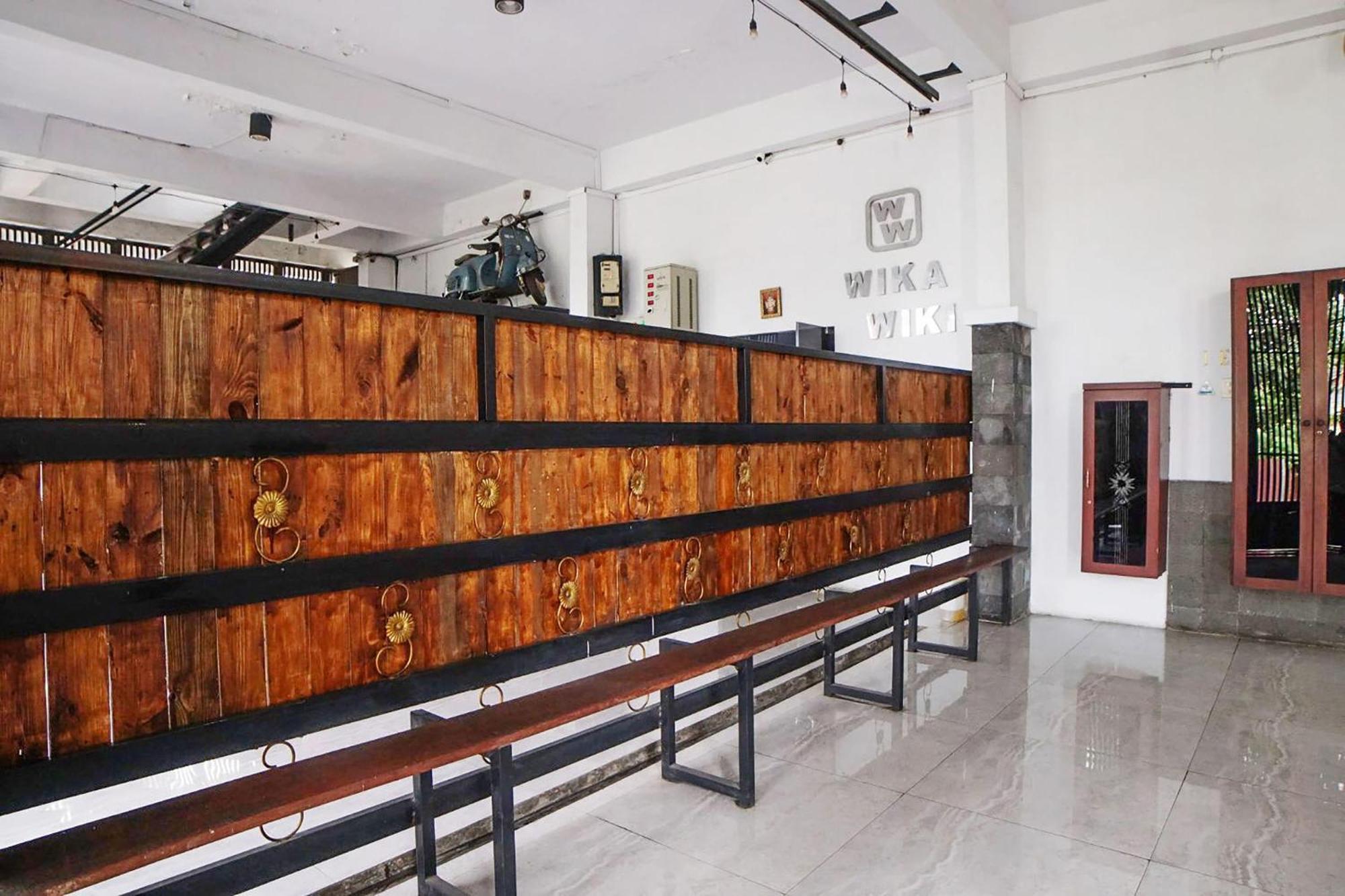 Super Oyo 91627 Wika Wiki Homestay Медан Екстер'єр фото